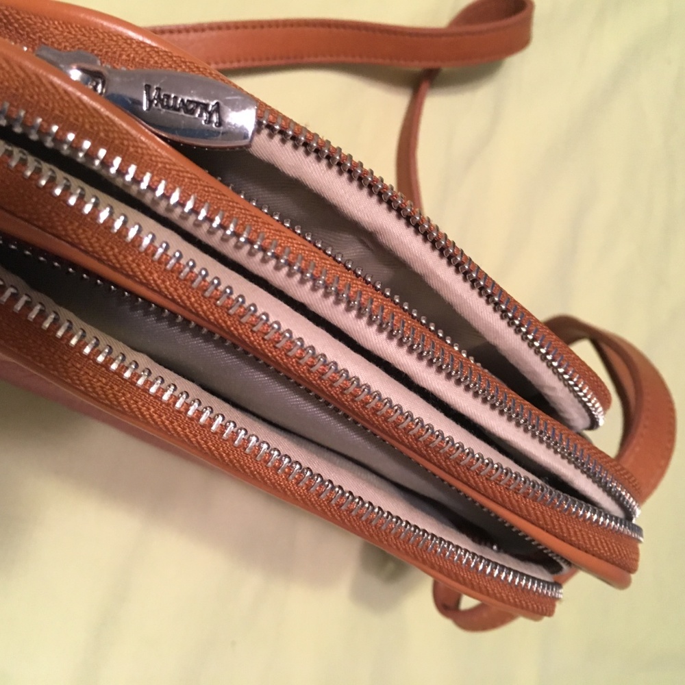 handbag - Picture 2 of 3